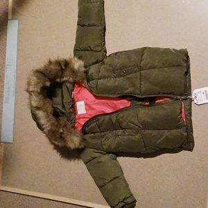 Zara, Toddler, army green/pink lining, winter jacket, with fur hood. Size 2/3 yr